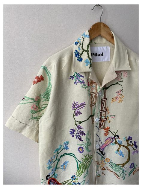 Button Up Shirt Embroidery, Embroidered Dress Shirt, Embroidered Button Up Shirt, Reworked Clothes, Upcycle Vintage, Embroidered Shirt Dress, Vintage Doilies, Upcycle Ideas, Mexican Fashion