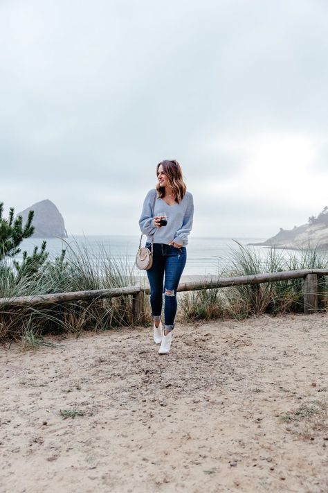 Pacific Northwest Outfit Recap - Oregon Beach Outfit, Portland Oregon Beach, Northwest Outfits, What To Wear In Seattle, Navy Blue Outfits, Northwest Fashion, Pacific Northwest Fashion, Oregon Outfits, Northwest Pacific