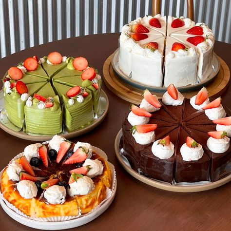 Reference images • Instagram Matcha Shortcake, Burnt Cheese, Cake Dark Chocolate, Matcha Cake, Chocolate Fudge Cake, Brunch Time, Milk Cream, Fudge Cake, Cream Base