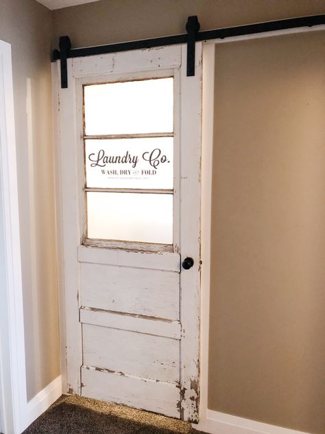 Rustic Farmhouse Laundry Room, Laundry Door, Laundry Room Door, Carriage House Doors, House Laundry Room, Laundry Doors, Rustic Laundry Rooms, Vintage Laundry Room, Barn Door Closet