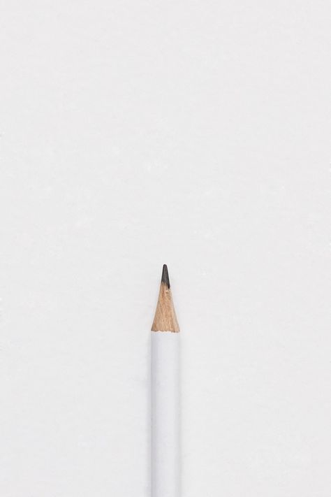 Simplicity Photography, Diy Toothpaste, Pencil Photo, Minimal Photo, Free High Resolution Photos, Led Pencils, Minimal Photography, Minimalist Photos, Stephen Covey