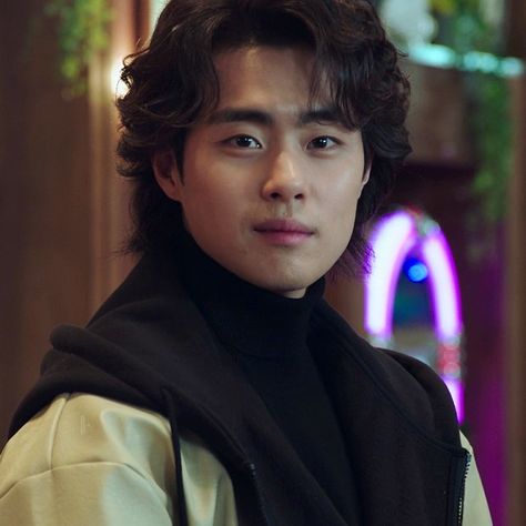 Jo Byung-gyu, The Uncanny Counter, Uncanny Counter, Best Kdrama, Pop Albums, Kim Sejeong, The Uncanny, Me Tv, Korean Artist