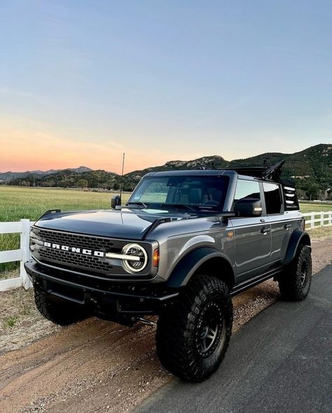 Bronco 2022, Ford Off Road, Bronco Car, Ford Raptor Svt, Bronco Ford, America California, Bronco Truck, New Bronco, Ford Suv