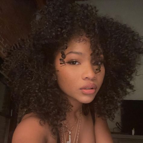 Laya Hayes, Layla Deleon Hayes, Laya Deleon Hayes, Girl Actors, Feed In Braids Hairstyles, Beautiful Curly Hair, Feed In Braid, Natural Styles, Attractive People