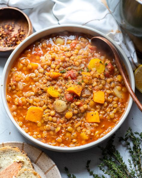 Easy Lentil Soup, Best Lentil Soup, Best Lentil Soup Recipe, Vegan Stew Recipes, Can Crushed Tomatoes, Easy Vegan Soup, Cream Of Tomato Soup, Lentil Soup Recipe, Fall Vegan Recipes