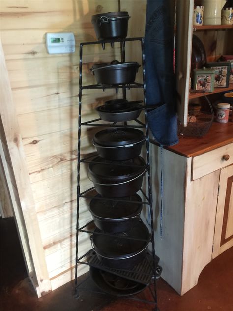 New Cast Iron Storage Rack Cast Iron Decor, Pan Storage, Iron Storage, Cast Iron Recipes, Organizing Hacks, Creative Storage, Cast Iron Cooking, Pot Rack, Cast Iron Cookware