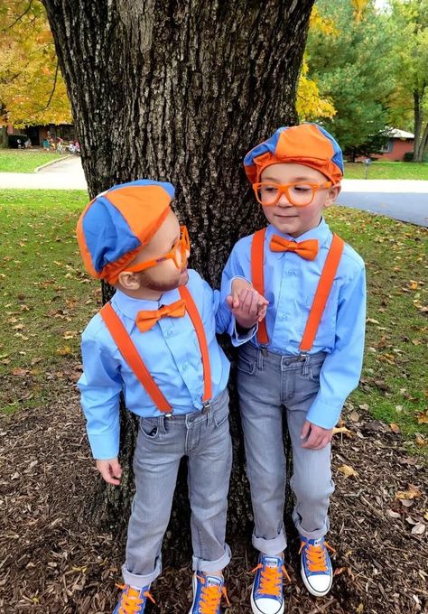 Diy Blippi And Meekah Costume, Blippi And Meekah Costume, Blippi Trunk Or Treat, Blippi Outfit, Blippi Costume, Blippi Birthday Party, Baby Momma Drama, Toddler Boy Halloween Costumes, 7th Birthday Party Ideas