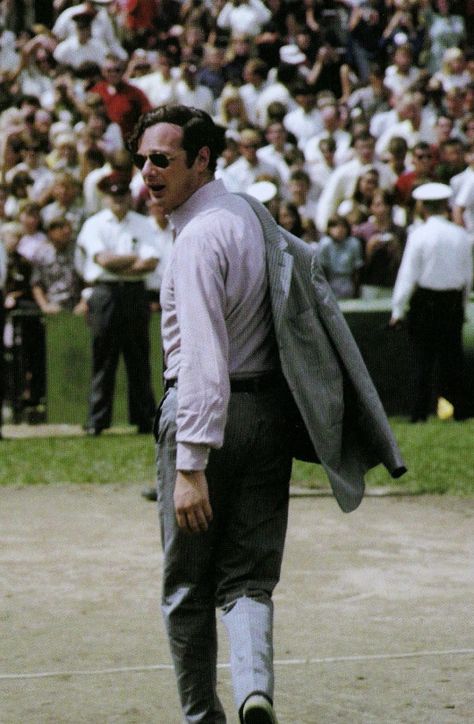 Manager Brian Epstein at Cincinnati, Ohio, August 21, 1966 Brian Epstein, Paul Mccartney Ringo Starr, Beatles Rare, Beatles Guitar, Paperback Writer, Beatles George Harrison, Beatles Band, John Lennon Paul Mccartney, Beatles George