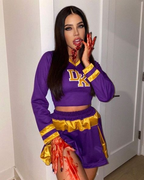 Halloween Costumes Blood Ideas, Black Hair Girl Costumes, Jennifer’s Body Costume Cheerleader, Jennifer Check Nails, Jennifer Body Makeup, Jennifer's Body Makeup, Jennifer’s Body Makeup, Jennifers Body Costum, Jennifer Check Costume