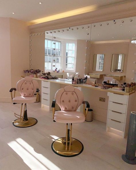 Beauty Shop Decor, Makeup Studio Decor, Beauty Room Salon, Esthetician Room Decor, Different Makeup Looks, Spa Room Decor, Hair Salon Interior, Salon Suites Decor, Dream Closet Design