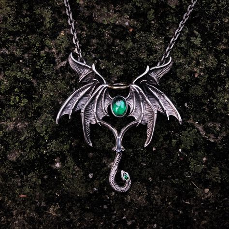 Green Stone Pendant, Emerald Necklace Pendant, Gothic Pendant, Wiccan Jewelry, Necklace Mens, Emerald Pendant, Stone Pendant Necklace, Green Necklace, Gothic Jewelry