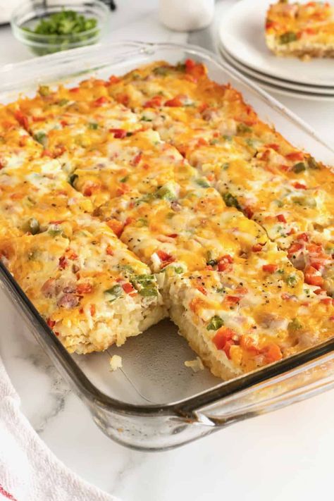 Tiktok Breakfast Casserole, Has Brown Egg Casserole, Trader Joes Hashbrown Breakfast Casserole, Egg Bake With Hashbrowns Patties, Hash Brown Egg Bake, Frozen Hashbrown Recipes Breakfast, Hash Brown Casserole Breakfast, Hashbrown Patty Breakfast Casserole, Breakfast Caseroles