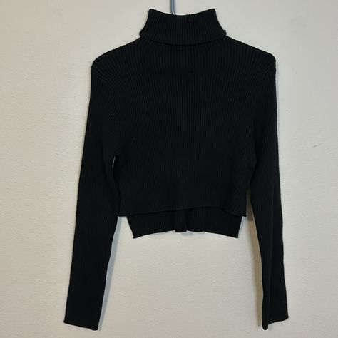 Nwt Vici Fate Turtleneck, Women’s Size Medium. Black Ribbed, Cropped, Uneven Hem (Longer In The Back). Knit Is Stretchy. Super Cute With Jeans Or Trousers! Black Ribbed Turtleneck, Turtleneck Women, Hot Pink Sweater, Grey Turtleneck Sweater, Cable Knit Turtleneck Sweater, Oversized Turtleneck, Grey Turtleneck, Crochet Halter Tops, Ribbed Turtleneck