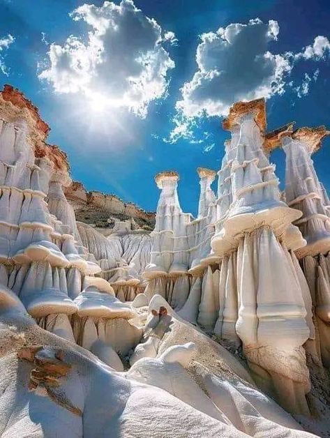 Utah Parks, Monument Valley Arizona, Dappled Sunlight, White Rock, White Mountains, Rock Formations, Future Travel, Incredible Places, Vacation Places