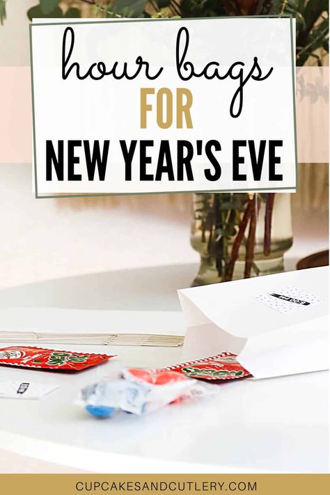 Make New Year's Eve Hourly Countdown bags! This fun activity is great for a family night at home! Surprise the kids each hour with a small treat or activity to keep them engaged all night long! Family Night At Home, New Year Eve Kids Activities, Nye Activities, Nye Countdown, New Year's Eve Party Themes, New Years With Kids, Countdown For Kids, Family New Years Eve, New Year's Eve Crafts