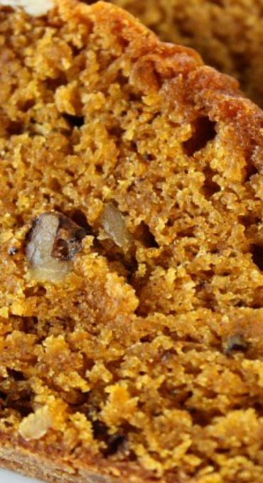 Pumpkin Walnut Bread, Pumpkin Walnut Muffins, Easy Pumpkin Spice Muffins, Pumpkin Nut Bread, Fall Desserts Pumpkin, Healthy Pumpkin Dessert, Walnut Bread Recipe, Sweet Potato Buns, Pumpkin Spice Bread