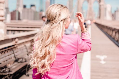 Healthy Hair Tips: Fool-Proof Tips for Healthy, Shiny Hair - Lindsay Silberman Hair For Blondes, Lindsay Silberman, Microlink Hair Extensions, Best Press On Nails, Best Hair Brush, Anti Aging Hair, Types Of Hair Extensions, Makeup For Older Women, Hydrating Hair Mask