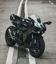 Kawasaki Ninja H2r, Ninja H2r, Kawasaki Ninja, Books Wattpad, Wattpad, Road, Books, Green, Black