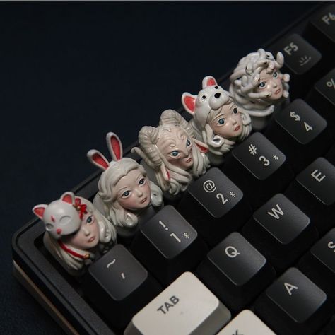 Custom Keycaps. Had someone turn my designs into keycaps and I am so in love. 2d Painting, Custom Keycaps, Key Caps, So In Love, Art Reference Photos, Tech Gadgets, Art Toy, Computer Keyboard, Clay Crafts