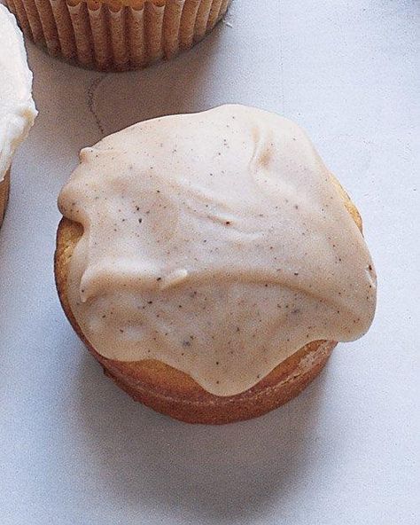 Favorite Cupcakes // Brown-Sugar Pound Cupcakes with Brown-Butter Glaze Recipe Pound Cake Cupcakes, Butter Glaze, Martha Stewart Recipes, Cake Cupcakes, Glaze Recipe, Brown Butter, Sweets Treats, Pound Cake, Cupcake Recipes