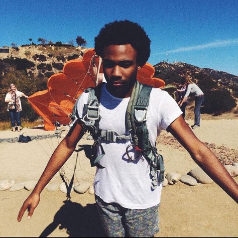 Kauai Childish Gambino, Childish Gambino Pfp, Ms Lauryn Hill, Kool Kids, Real Hip Hop, Super Rich Kids, Music Pics, Donald Glover, Childish Gambino