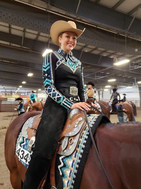 Ranch Horse Show Clothes, Horse Show Shirts Western, Western Horse Show Outfits, Western Pleasure Riding, Western Jacket Women, Western Pleasure Outfit, Showmanship Outfit, Western Horse Riding, Teal Outfits