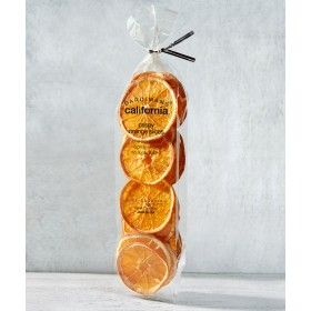 ORIGINAL CRISPS Fruit Garnish, Dark Chocolate Orange, Charcuterie Spread, Armenian Recipes, Fruit Slices, Gourmet Snacks, Dehydrated Fruit, Fresh Orange, Fruit Slice