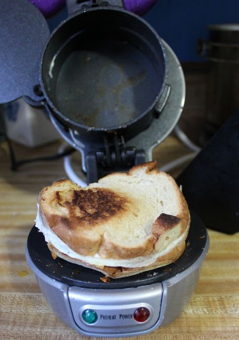 Egg Sandwich Maker Recipes, Hamilton Sandwich Maker Recipes, Sandwich Maker Machine, Hamilton Breakfast Sandwich Recipes, Breakfast Sandwich Maker Ideas, Breakfast Sandwich Maker Recipes Ideas, Recipes For Sandwich Maker, Hamilton Beach Sandwich Maker Recipes, Breakfast Maker Recipes