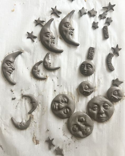 I have like 65 ideas of what to do with these little clay moons and things. What do you think I should do. Air Dry Clay Moon, What To Do With Clay, Things To Make With Air Dry Clay, Moon Clay, Clay Moon, Clay Ideas, Dry Clay, Diy Clay, Air Dry Clay