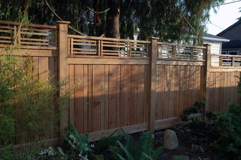 craftsman style fences and gates | One of the side sections. Deciding how and where to adjust the fence ... Fence With Lattice Top, Japanese Fence, Fence Construction, Front Fence, Horizontal Fence, Fence Styles, Front Yard Fence, Cedar Fence, Bamboo Fence