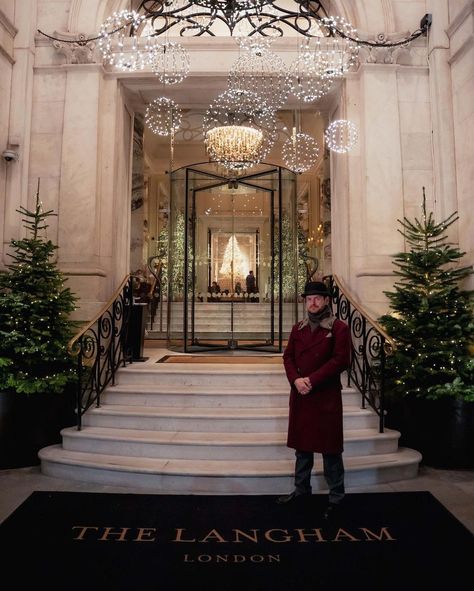 The Langham, London on Instagram: “Advent Calendar Day 2️⃣0️⃣ Five days until the big day! 🎅 Mondays are for setting good intentions and what better way to start the week…” Langham Hotel London, Life Manifestation, Langham Hotel, Calendar Day, Competition Time, Restaurant Lounge, Good Intentions, London Christmas, Manifestation Board