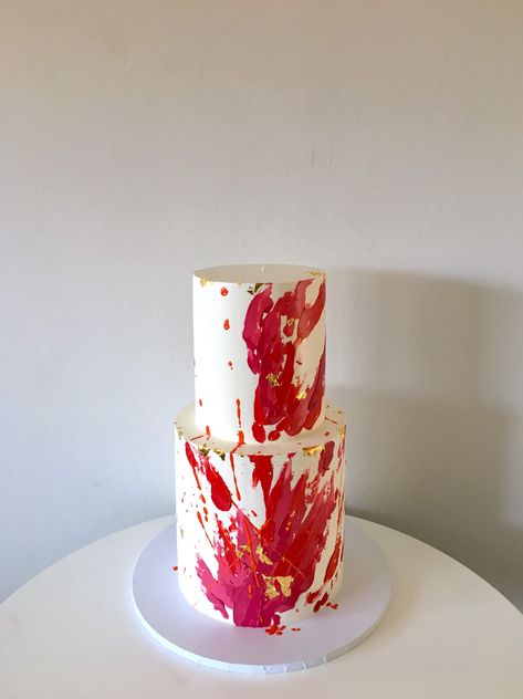 Red And Gold Buttercream Cake, Bday Cakes For Girls, Splatter Cake, Russian Honey Cake, Textured Buttercream, Deserts Cupcakes, Pink Cakes, Strawberry Birthday Cake, Deco Pastel