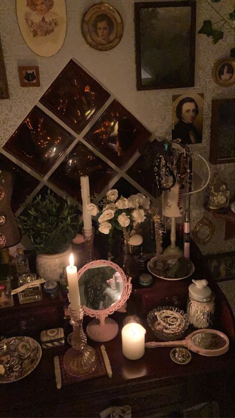 coquette room, dark academia, room inspo ideas Love Witch Room Aesthetic, Coquette Goth Room, Dark Fem Room Aesthetic, Goth Room Inspiration, Whimsi Goth Room, Goth College Dorm, Southern Gothic Interior, Dark Feminine Room Decor, Divine Feminine Room