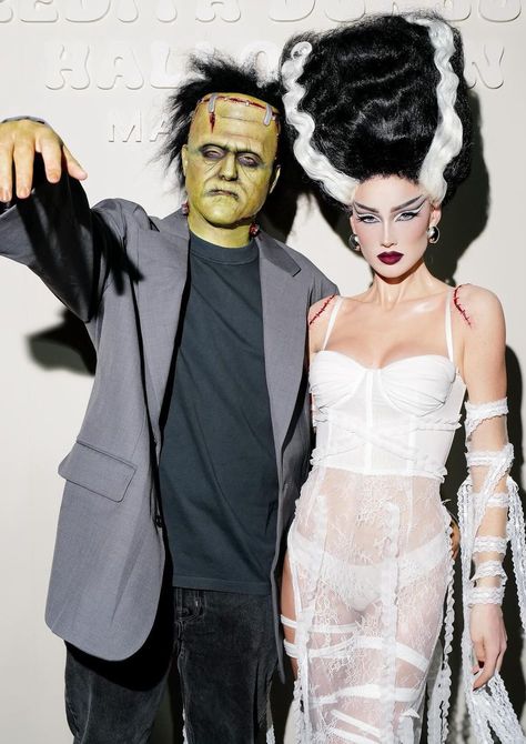 Bride Of Frankenstein And Frankenstein, Couple Halloween Ideas, Halloween Editorial, Frankenstein And Bride Of Frankenstein, Mrs Frankenstein, Frankenstein's Bride, Bride Of Frankenstein Costume, Ideas Para Halloween, Frankenstein And Bride