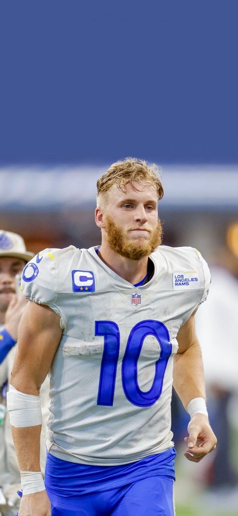 Cooper Kupp Aesthetic, Cooper Kupp Wallpaper, Cool Football Pictures, Cooper Kupp, Ram Wallpaper, Rams Football, Nfl Photos, La Rams, Nfl Football Teams