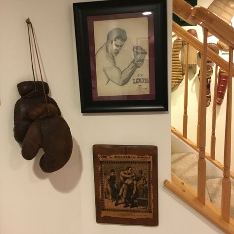 Vintage boxing stuff Boxing Room, Boy Room Ideas, Golf Room, Vintage Boxing, Vintage Sport, Vintage Box, Vintage Sports, Boy Room, Football Helmets