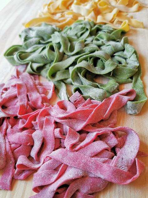 How to Make Colored Pasta at Home – The Pasta Project Colored Pasta Dough, Colored Pasta Recipes, Coloured Pasta, Italian Pasta Recipes Authentic, Colorful Pasta, Ribbon Pasta, Homemade Pasta Dough, Pasta At Home, Chocolate Pasta