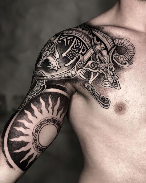 Jormungandr Tattoo, Celtic Sleeve Tattoos, Traditional Viking Tattoos, Celtic Tattoos For Men, Tato Maori, Tattoo Sonne, Celtic Dragon Tattoos, Bicep Tattoo Men, Viking Tattoo Sleeve