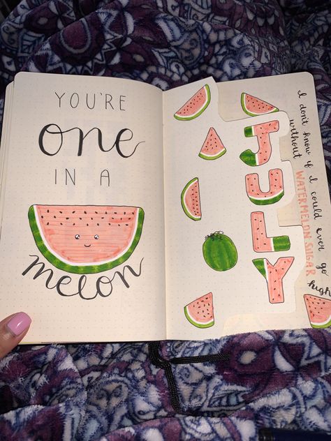 Bullet journal theme: watermelon! Dot Journal Quotes, Watermelon Bujo Theme, Watermelon Bullet Journal Theme, Gernal Ideas, Watermelon Bullet Journal, Watermelon Journal, Bullet Journal Birthday Tracker, June Bullet Journal, Journal June