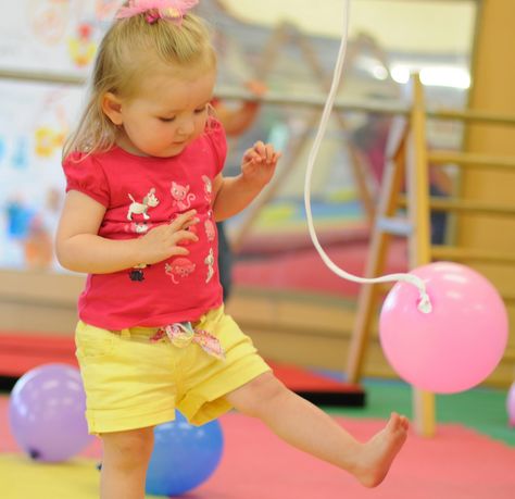 Balloon Games, Conscious Discipline, Pediatric Physical Therapy, Motor Planning, Pediatric Occupational Therapy, Swim School, Gross Motor Activities, Kids Moves, Movement Activities