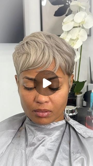 Greg Gilmore on Instagram: "“ Cut & Color Magic “ 🌫️🧖🏽🙇🏿👨🏿‍🎨🧙🏿‍♂️

Magic Used: Moroccanoil Blonde Voyage Powder Lightener & Color Calypso Demi-Permanent Grey/Violet Collection 

🖼️: @tianneking 🌪️
The G Touch Modern Hairitage" Grey Hair Color Black Women, Ash Blonde On Black Women, Blonde On Black Women, Skin Recipes, Natural Hair Bob, Grey Blonde Hair, Grey Blonde, Demi Permanent, Semi Permanent Hair Color