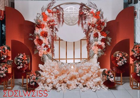 Wallpaper Backdrop Wedding, Tea Pai Decoration, Sangjit Decoration Backdrop Simple, Chinese Engagement Decoration, Sangjit Decoration Backdrop, Teapai Decoration, Sangjit Backdrop, Dekor Sangjit, Chinese Wedding Backdrop