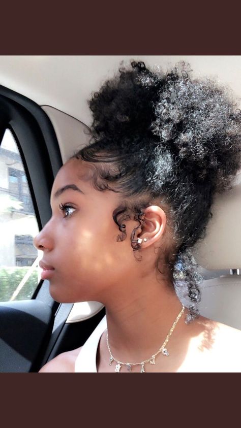 Edges Hair, Pelo Afro, Penteado Cabelo Curto, Natural Hair Inspiration, Hair Blog, Natural Hair Journey, Hair Journey, Smooth Hair, Afro Hairstyles