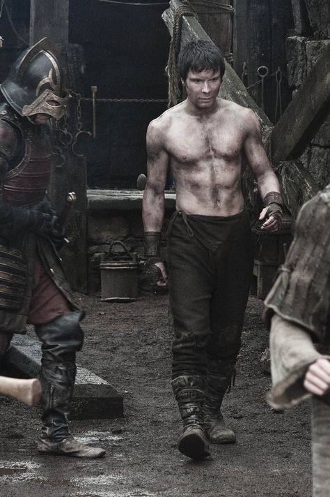 Game of Thrones - Season 2 Episode 5 Still, Gendry Gendry Game Of Thrones, Gendry Baratheon, Gendry Waters, Fanart Ideas, Joe Dempsie, Medici Masters Of Florence, House Baratheon, King Robert, John Snow