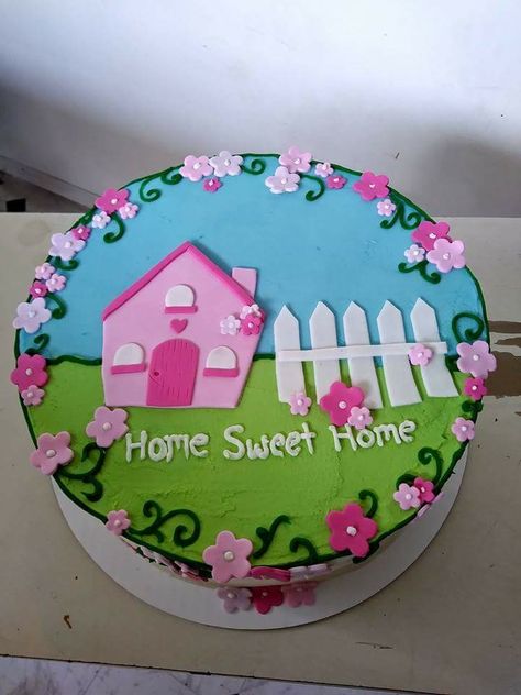 Home sweet home housewarming cake Home Sweet Home Cake Ideas, House Blessing Cake Design, New House Cake Ideas, Housewarming Cakes, Housewarming Party Themes, Welcome Home Cakes, Housewarming Cake, House Blessings, Origami Gift Box