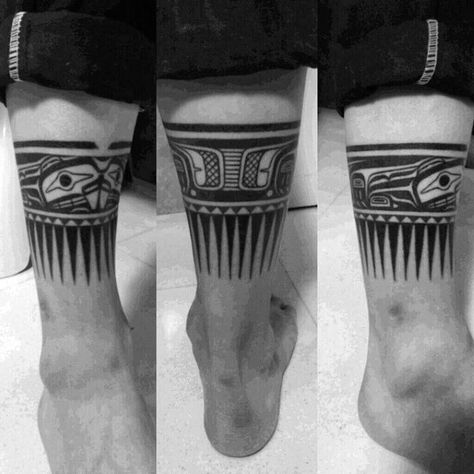 Guys Legs Black Spiky Haida Tattoo Tatouage Haida, Geometric Tattos, Wolf Tattoo Forearm, Haida Tattoo, Rabe Tattoo, Native Tattoos, Tattoo Leg, Haida Art, Indian Tattoo