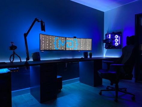 Watercooled Pc, Minimal Home Office, Wall Mounted Pc, Gaming Computer Room, Dual Monitor Setup, Bedroom Inspirations Minimalist, Computer Desk Setup, Desktop Design, Desktop Setup