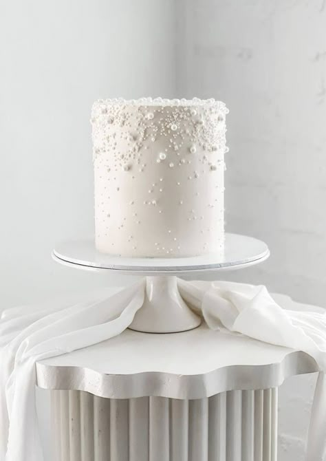 Single Tier Wedding Cake, Elegant Wedding Cake Toppers, Wedding Cake Pearls, Single Tier Cake, Pearl Cake, Wedding Cakes Elegant, 50th Cake, Creative Baking, Simple Cake Designs