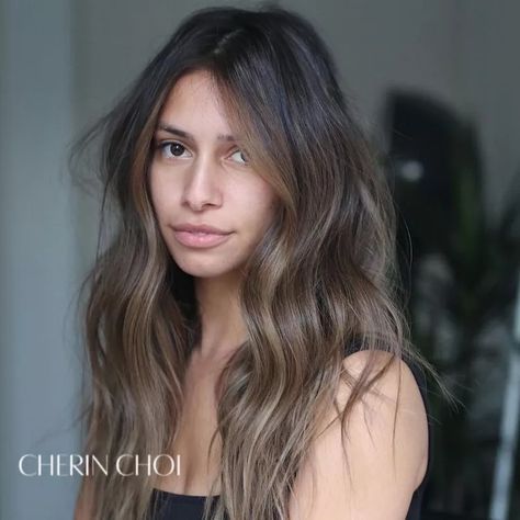 Mushroom Brown Hair Is Trending—Here's Why Beachy Highlights, Cool Tone Brown Hair, Mushroom Brown Hair, Mushroom Brown, Medium Brown Hair, Brown Hair Inspo, Brunette Balayage Hair, Brown Hair Balayage, Balayage Brunette