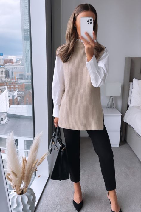 Office Outfits Women Work Wear Inspiration, Business Informal Outfits For Women, Cold Funeral Outfit, Postpartum Business Casual, Spring Work Outfits For Women Casual, Office Outfits Winter Women, Business Casual Bag, Vegas Conference Outfits, Office Looks For Women Business